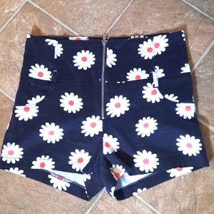 70s Style SPACEGIRLY Daisy High Waisted Short Shorts